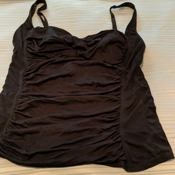 Swimsuit - Picture 3 of 4